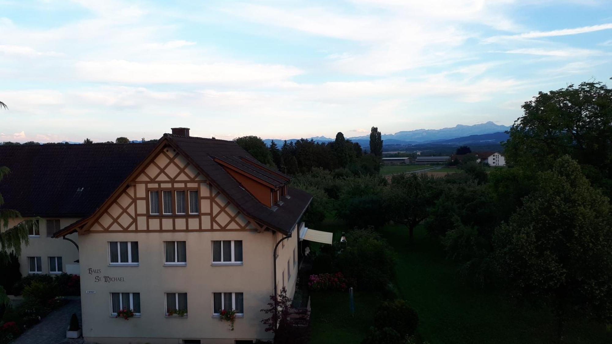 Hotel Haus St.Michael Dozwil Exterior foto